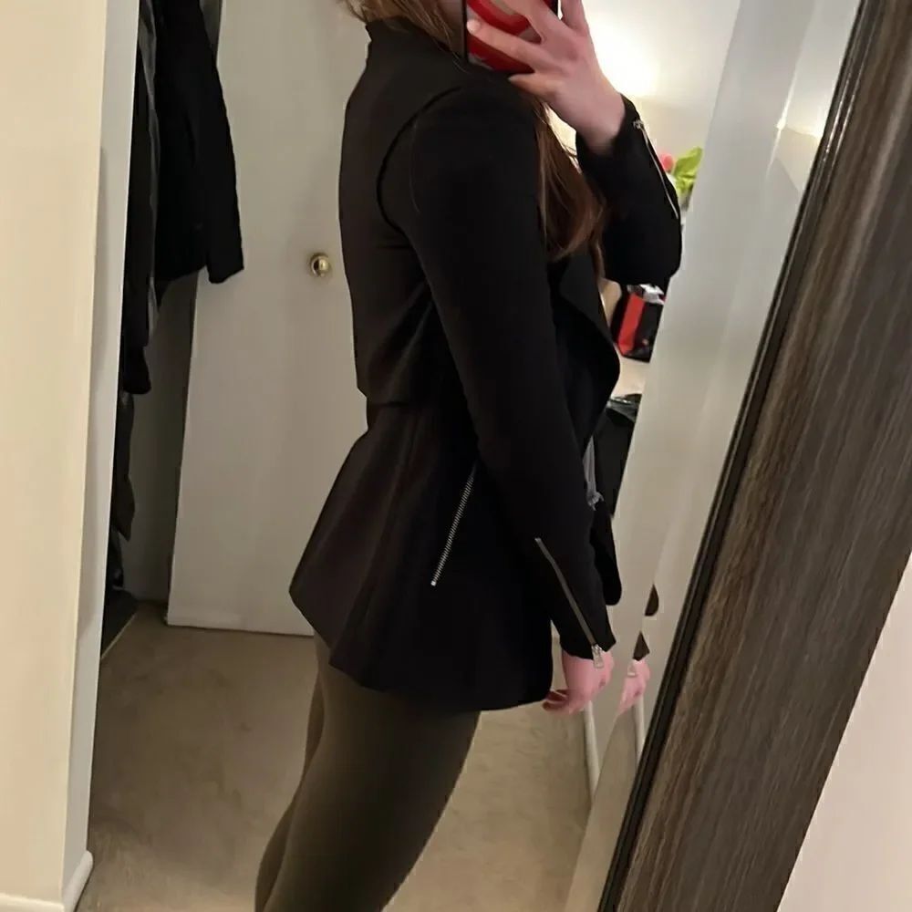 Aritzia Black Blazer XXS